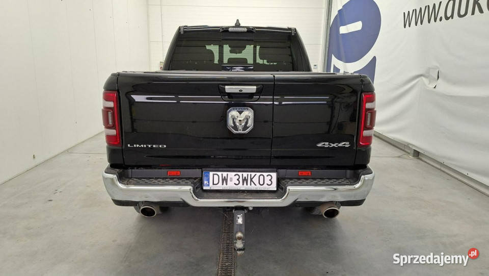 RAM 1500 57 V8 Crew Limited Chrome AWD automatyczna 1500