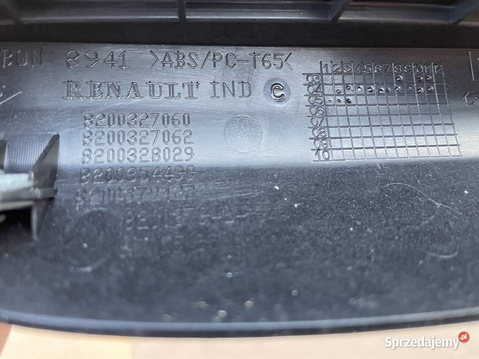 Ramka radia panel środkowy 8200327060 Renault Szczecin