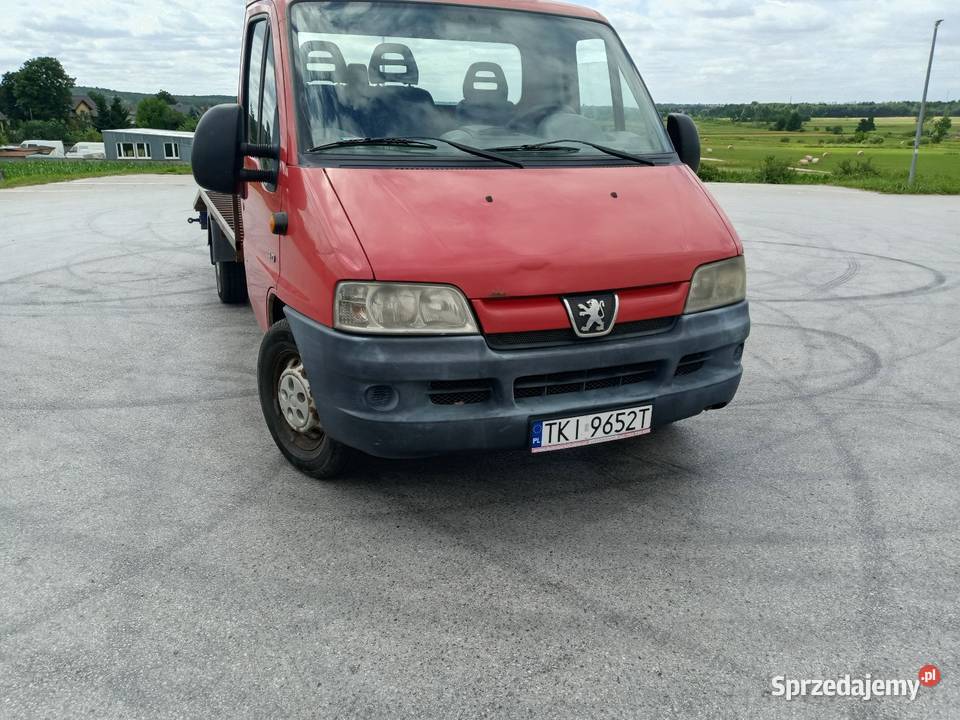 Peugeot boxer 28hdi autolaweta laweta czerwony Kielce sprzedam