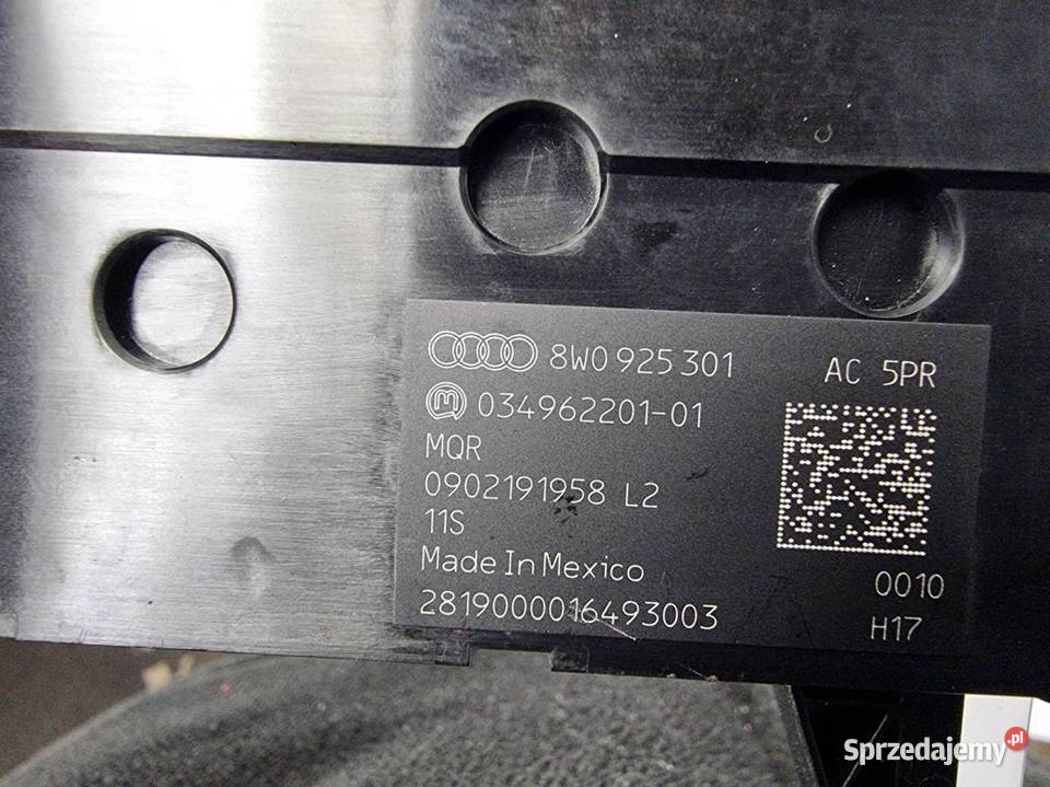 PRZYCISK AUDI A4 B9 8W0925301 osobowe Lipno