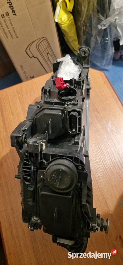 Lampa przrdnia vw passat b8 Prawe Gliwice