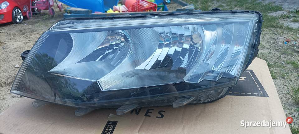 Skoda octavia III lampa przód lewy H7 Łódź
