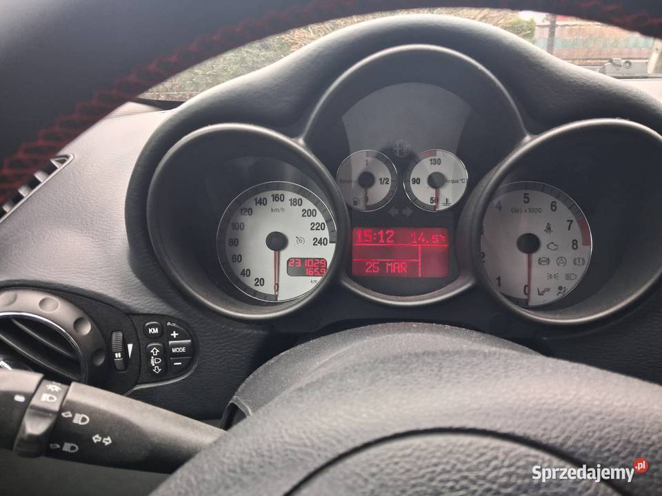 Alfa romeo gt skórzana tapicerka