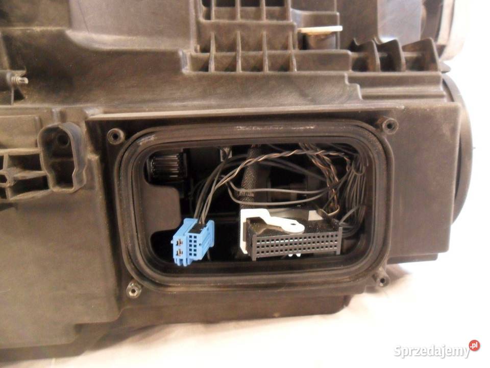 Reflektor MercedesBenz EQC B01720295 osobowe Lampy przednie Nowy Tomyśl