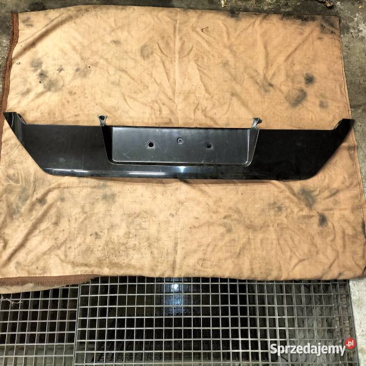 Nakładka tylnej klapy BMW E65 E66BLACK SAPPHIRE Poręba