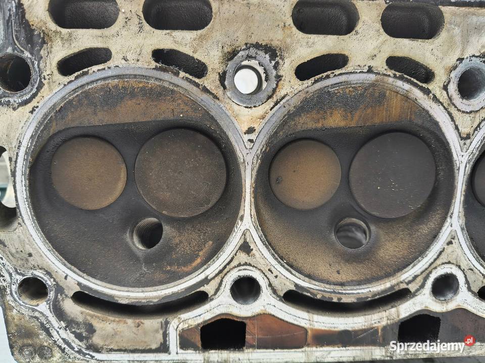 GŁOWICA CYLINDRÓW wałek VW Polo IV 12 6V