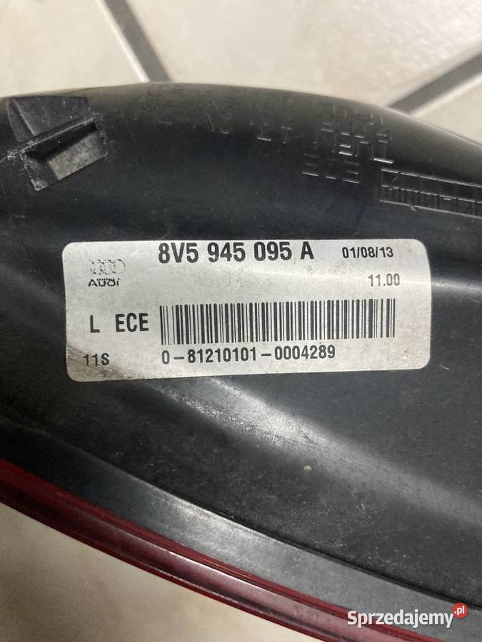 LAMPA LED LEWA TYŁ AUDI A3 SEDAN 8V5945095A wielkopolskie Rakoniewice