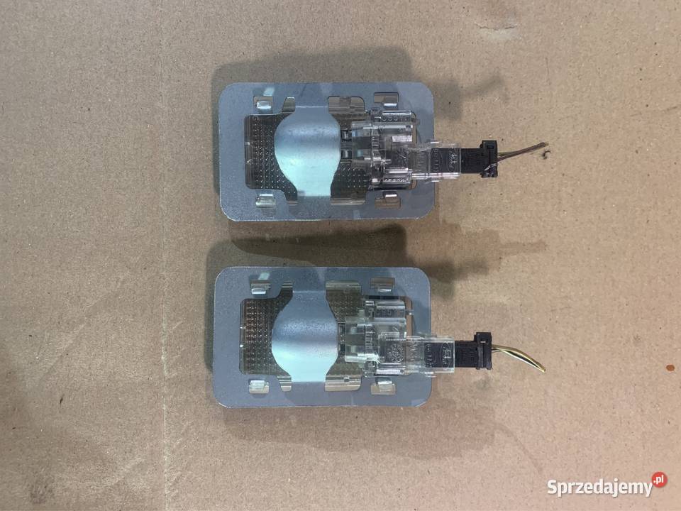 Lampka podsufitki Ford focus c osobowe Szczecin sprzedam
