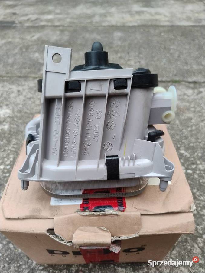 Lampa przeciwmgielna lewa
MERCEDES E W210