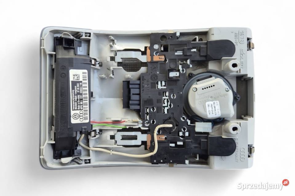 LAMPKA PODSUFITKI KABINY AUDI A3 8P SZYBERDACH Oświetlenie kabiny świętokrzyskie Działoszyce