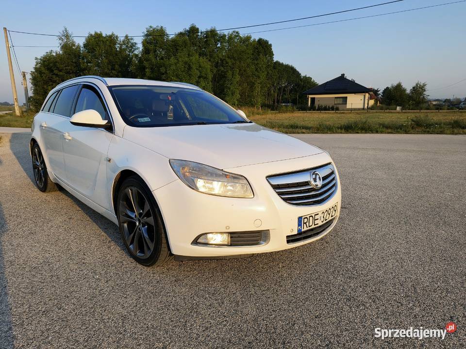 Opel Insignia OPCfull stan ubezpieczenie Rok produkcji 2010 Insignia Dębica