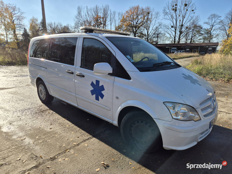 Ambulans karetka MERCEDESBENZ Vito 122 CDi 30 V6 Pozostałe Grodziec