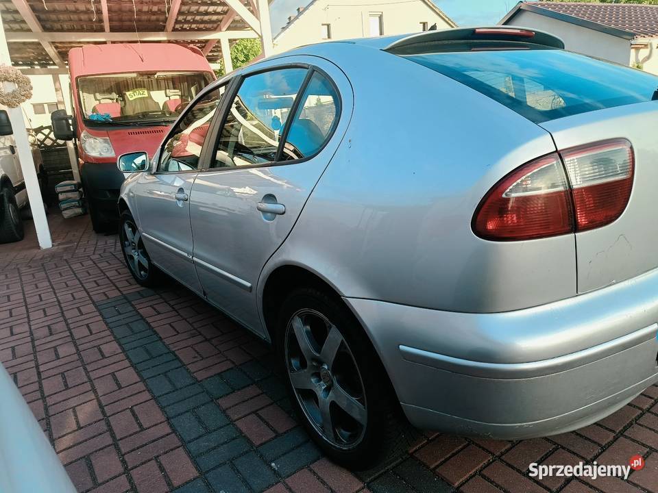 SEAT Leon Zawodowiec 19 TDI 110 klimatyzacja Motoryzacja opolskie Bierawa