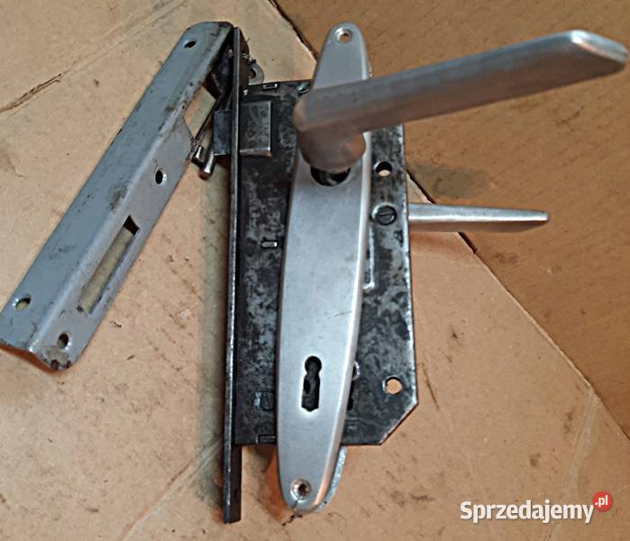 Zamek z szyldami klamkami i kluczem z PRL Ostrów Wielkopolski sprzedam