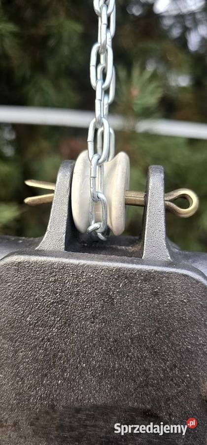 Lampa emaliowana indriustralna z lat 70tych Anielin