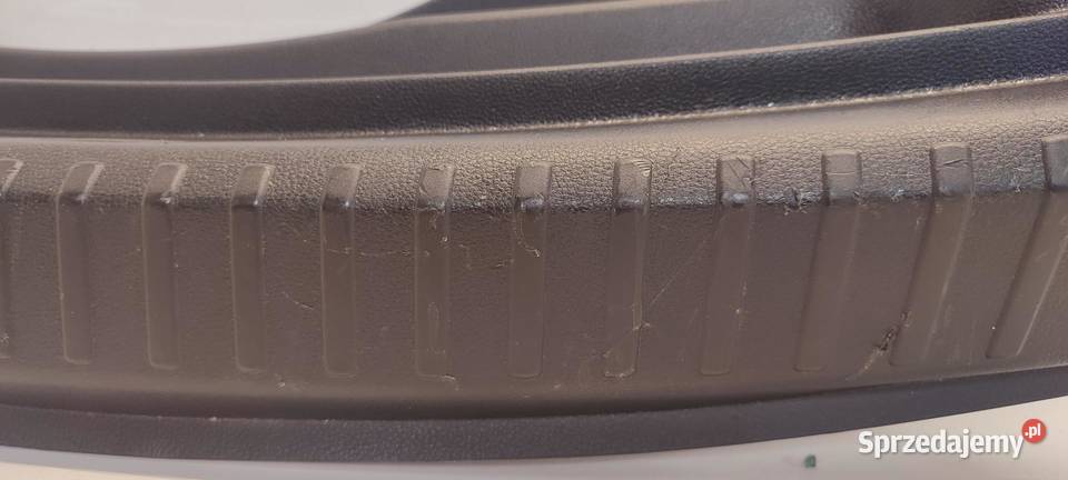 SKODA KAROQ OSŁONA PROGU BAGAŻNIKA 575863459A