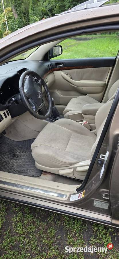 Toyota 20 d4d klimatyzacja centralny zamek Avensis Przemyśl