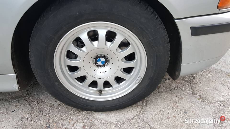 Felgi 15 BMW e39 opony letnie 2x 2256015 i 2x Samochodowe Lewin Brzeski