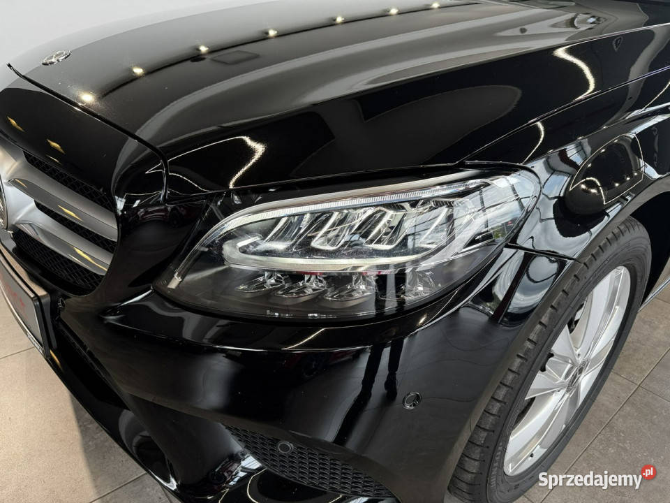 Mercedes C 180 T 15 156 automat 2020 r salon 69 nawigacja Myślenice sprzedam
