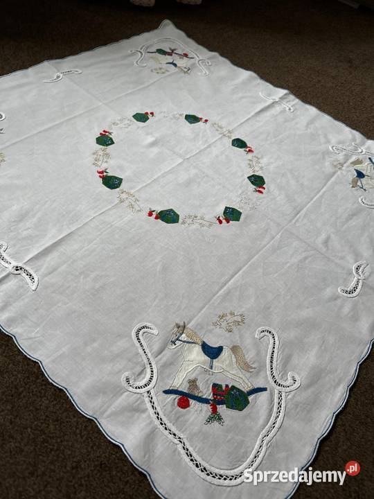 obrus haftowany konik bujany rękodzieło Zabrze
