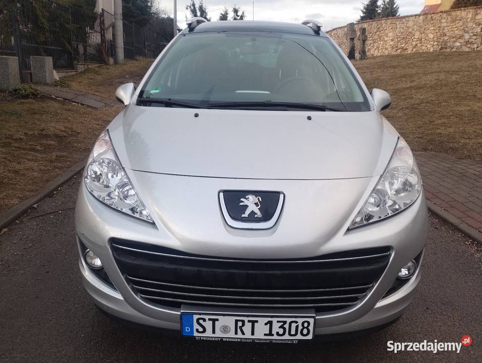Peugeot 207SW 14 benzyna 2009 134 przebieg Świdnica