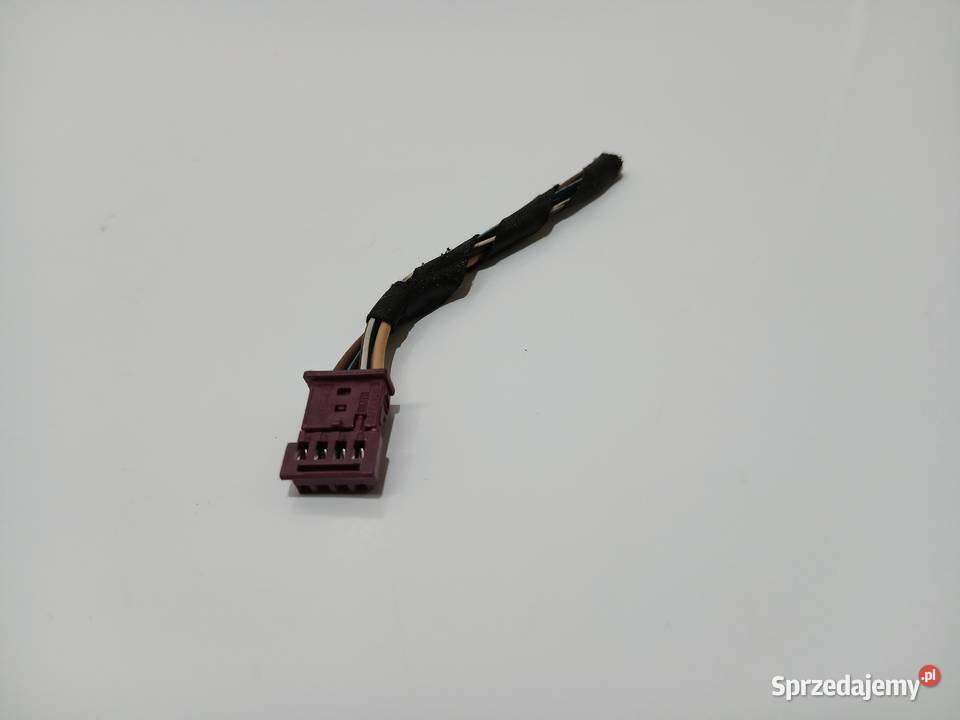 KOSTKA TYLNEJ LAMPY W KLAPĘ BMW F11