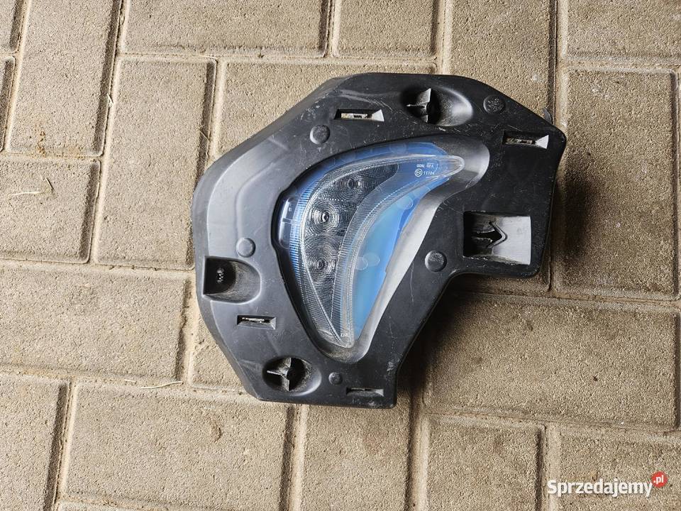 RENAULT ZOE HALOGEN LED DRL PRAWY PRZÓD Międzychód