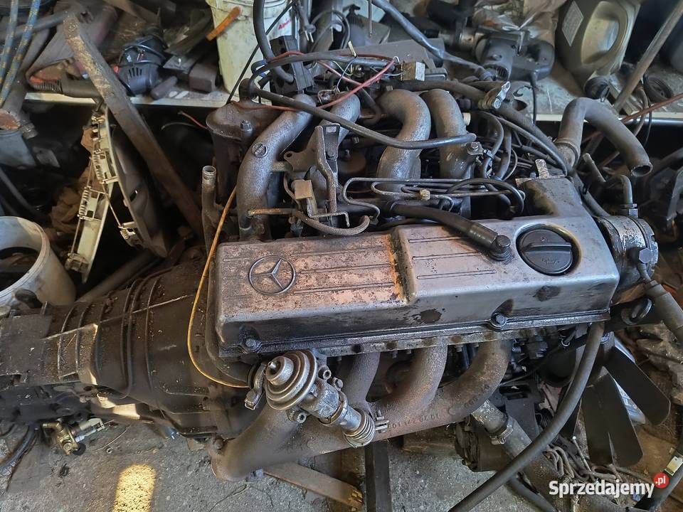 Mercedes 124 Silnik 20 diesel kompletny z Świerklany sprzedam