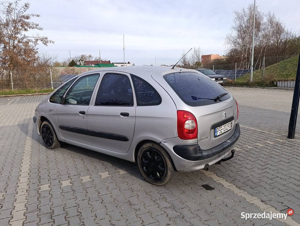 Citroen Picasso hak srebrny