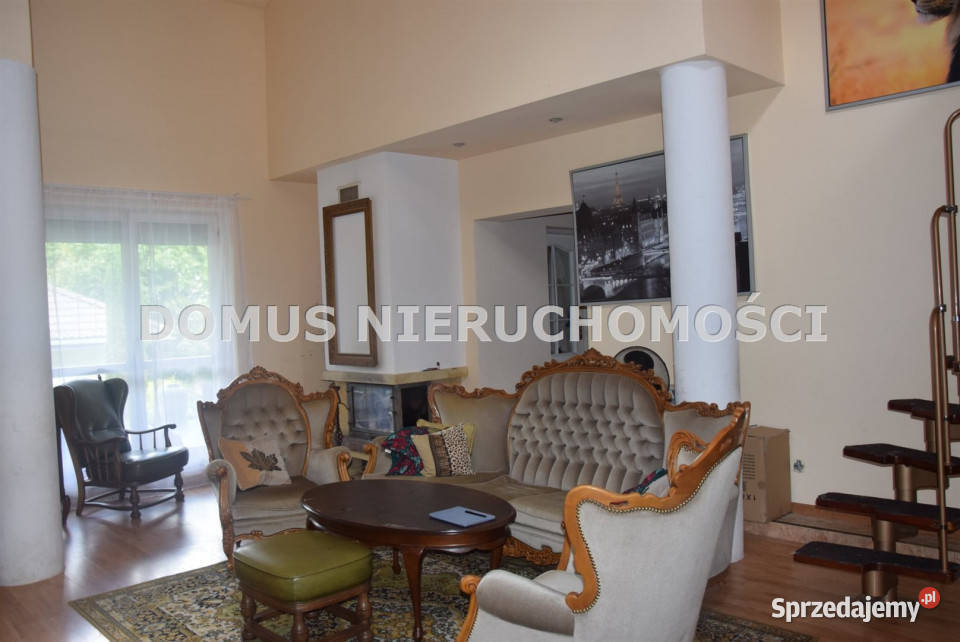 Dom wolnostojący Piotrków Trybunalski 18349m2 1 piętro Sprzedaż sprzedam