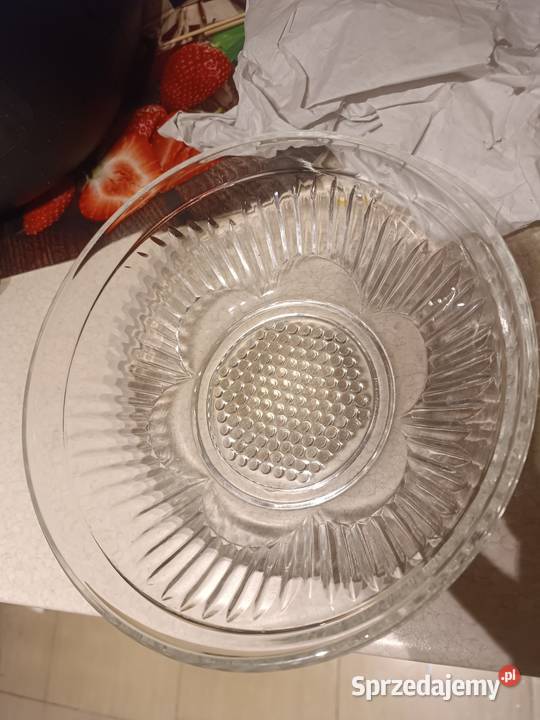 Duża miska salaterka wykonana ze szkła Porcelana i szkło Libiąż sprzedam