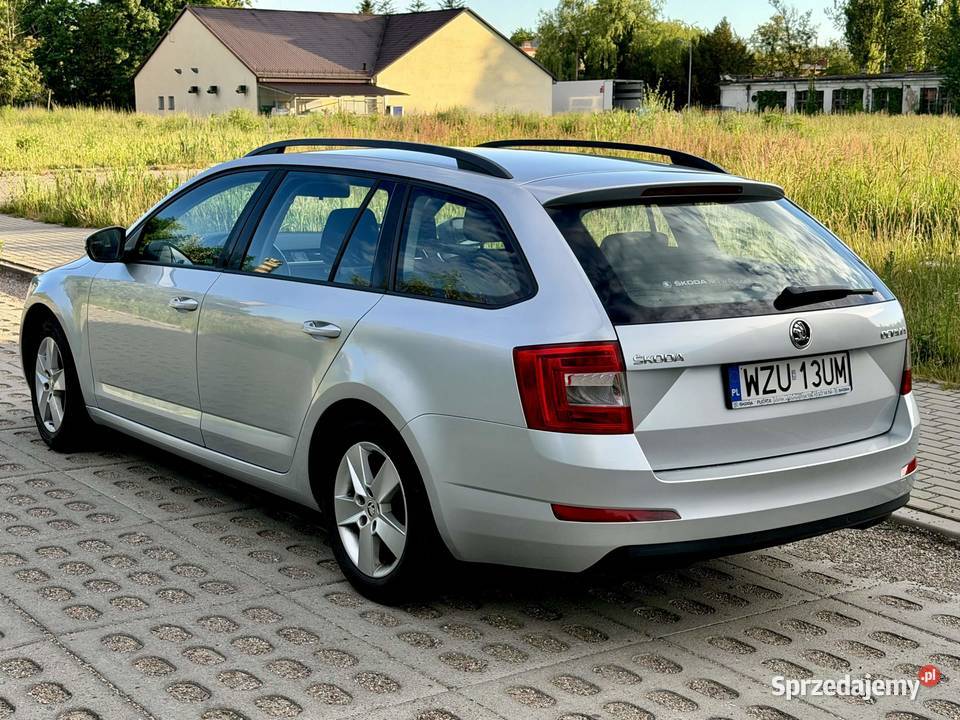 Skoda octavia 10 lat właściciel Salon Polska Sochaczew