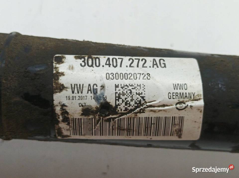 PÓŁOŚ PRAWY PRZÓD 20 TSI 3V 3Q0407272AG Skoda osobowe