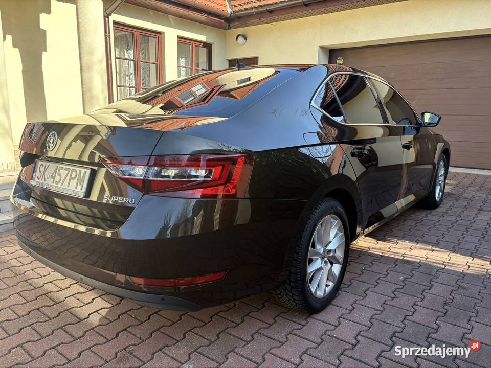 1 Właściciel Keyless Podgrzewana Szyba BiKsenon ASR (kontrola trakcji) Zabrze