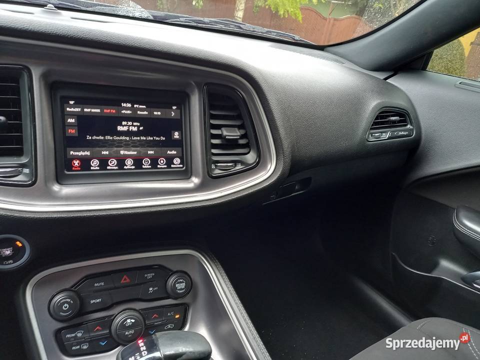 Okazja Dodge Challenger 36 SXT 306 koni Automat automatyczna Sławno