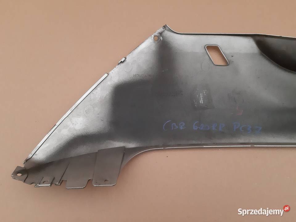 HONDA CBR 600 RR PC37 PŁUG OWIEWKA BOCZEK Szyby i owiewki Motoryzacja Bieleń