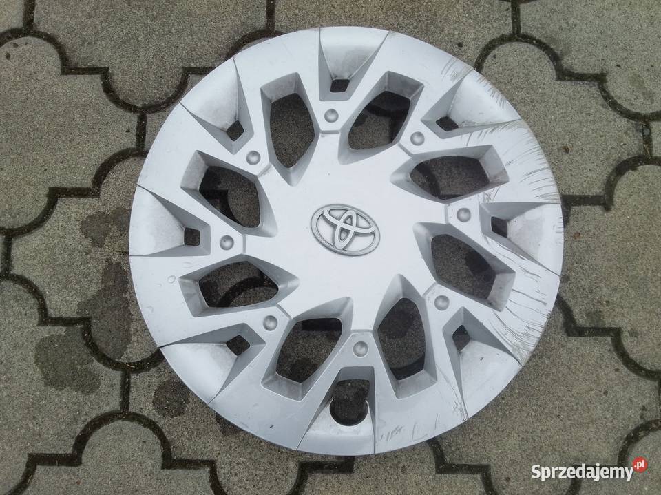 Kołpak 15 Toyota Yaris Aygo srebrny Cewice