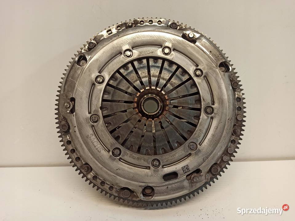 SPRZĘGŁO DWUMASA SEE AUDI A3 8V 04C141025E osobowe Układ napędowy