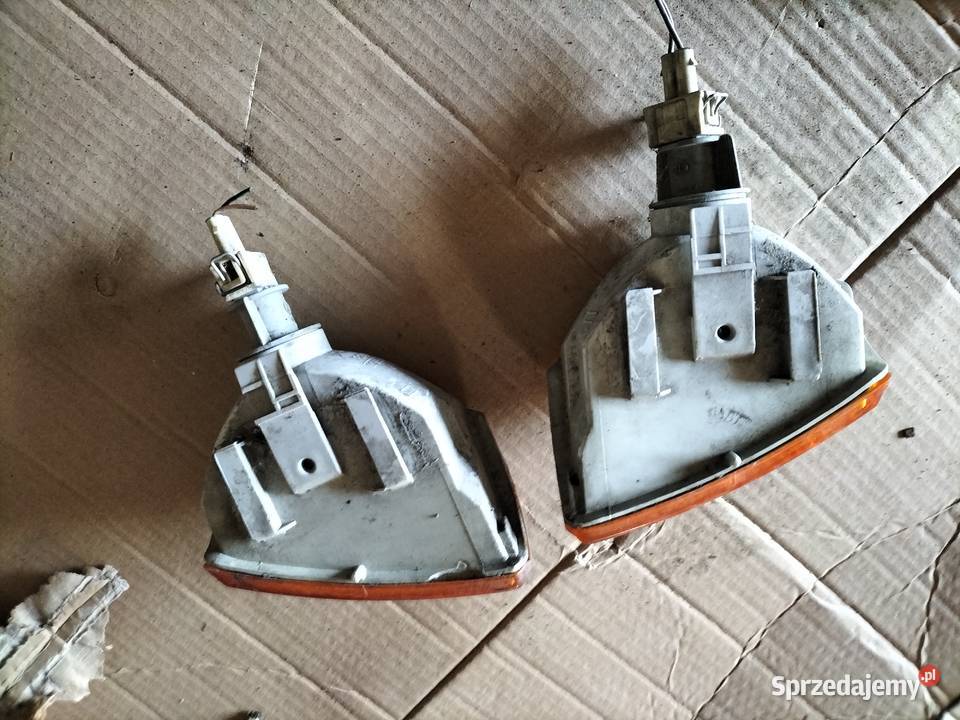 VOLKSWAGEN Polo Mk2 kierunkowskaz prawy lewy Oświetlenie Kamień-Kolonia