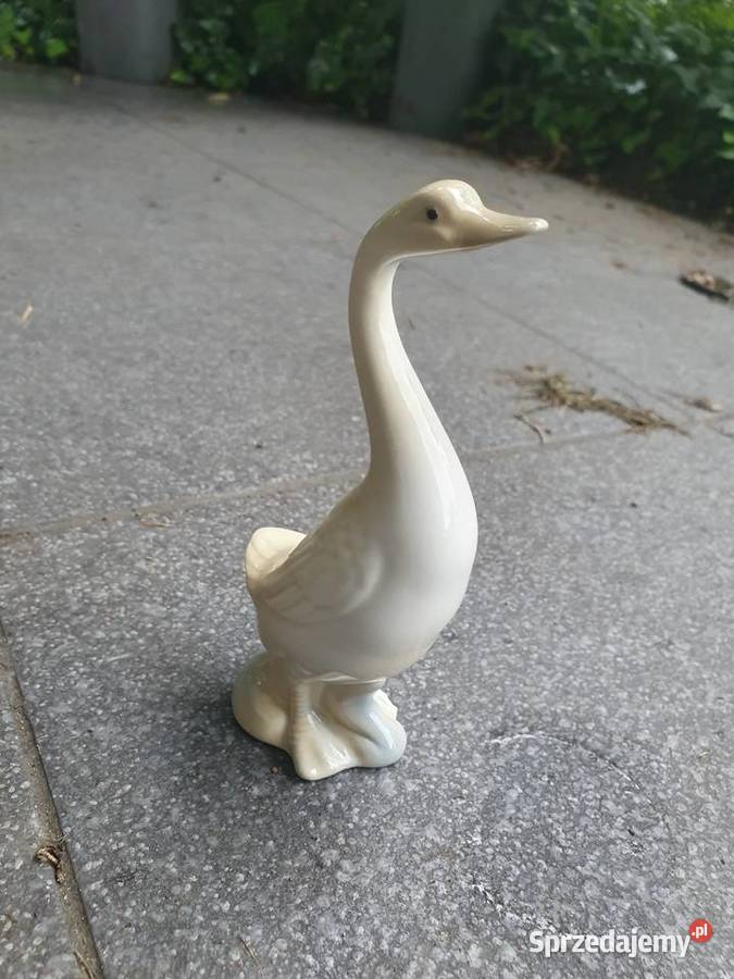 Porcelana MRequena Valencia figurka Porcelana i szkło Myszków sprzedam