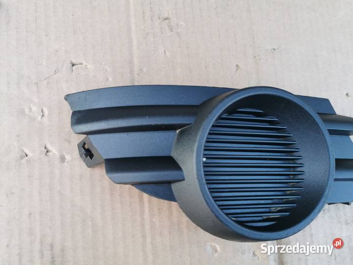Prawa kratka zderzaka przód opel meriva A 1 I wielkopolskie