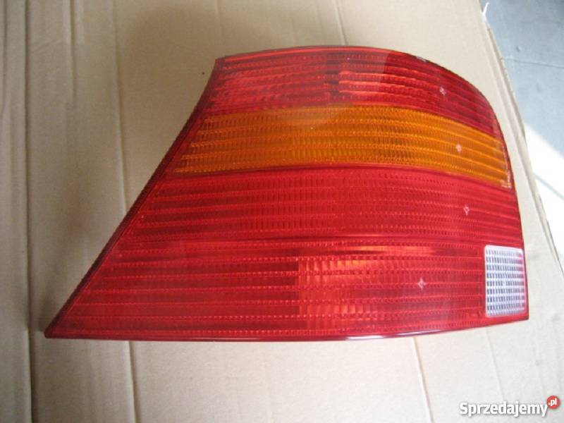 Lampa tył Lewa VW Golf 4 IV 1J6945095R Valeo Oświetlenie Kalisz