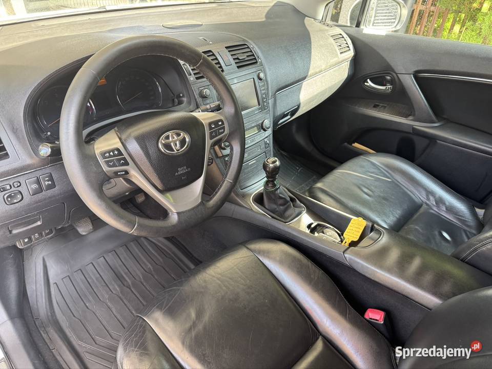Toyota avensis Mława