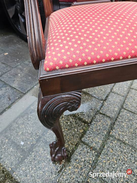 Pięknie zdobiony fotel klasyczny fotel ANGIELSKI Pszczyna