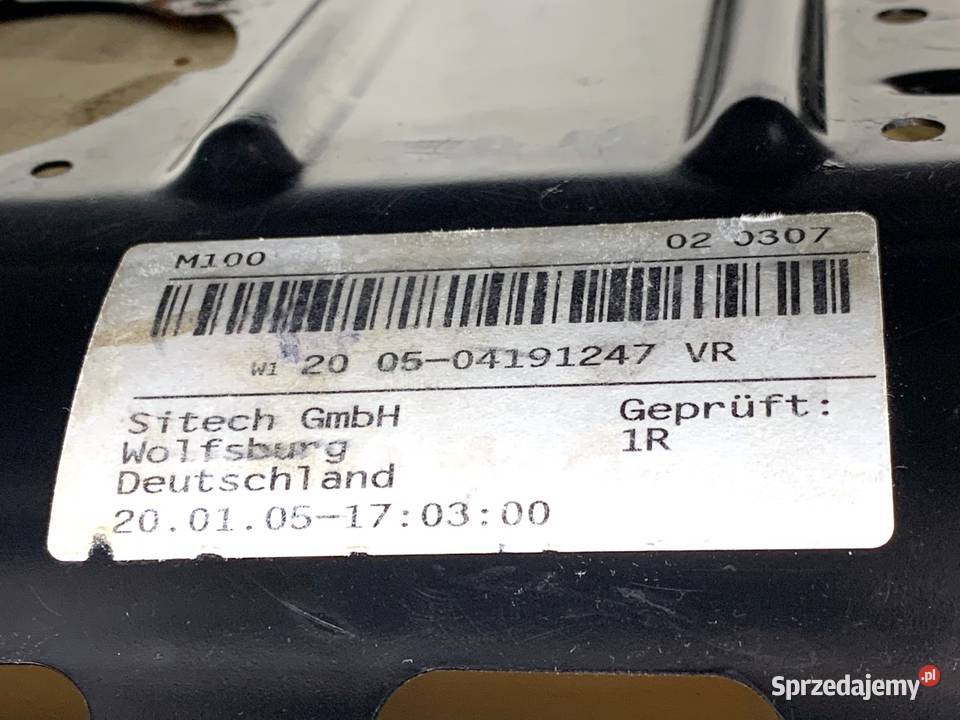 FOTEL PRAWY PRZÓD VW TOURAN Minivan 0310