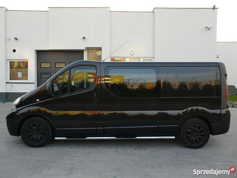 RENAULT TRAFIC 25 DCI 135 Długi KLIMA czarny świętokrzyskie Kielce