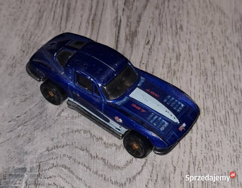 Autko samochód resorak Hot Wheels Corvette Łódź