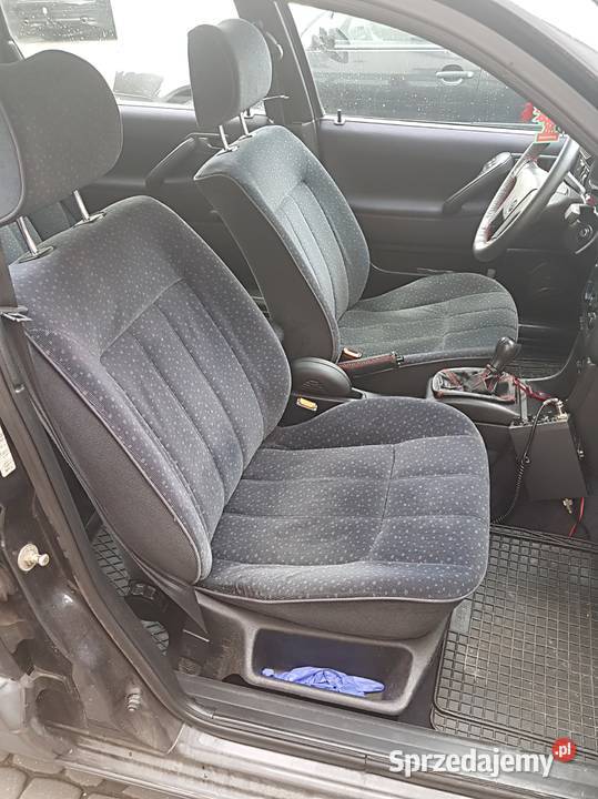 VW Passat B3 20 GT Variant Motoryzacja Książki sprzedam