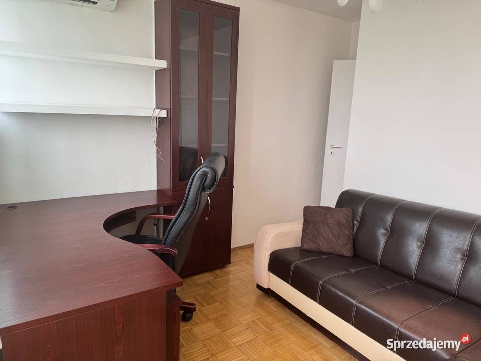 Wynajmę przestrzenne mieszkanie 4 pokoje