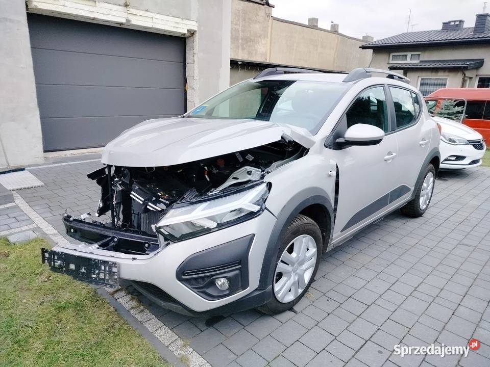 Dacia Sandero Stepway III 24r 4700 airbag ok 10 światła LED łódzkie